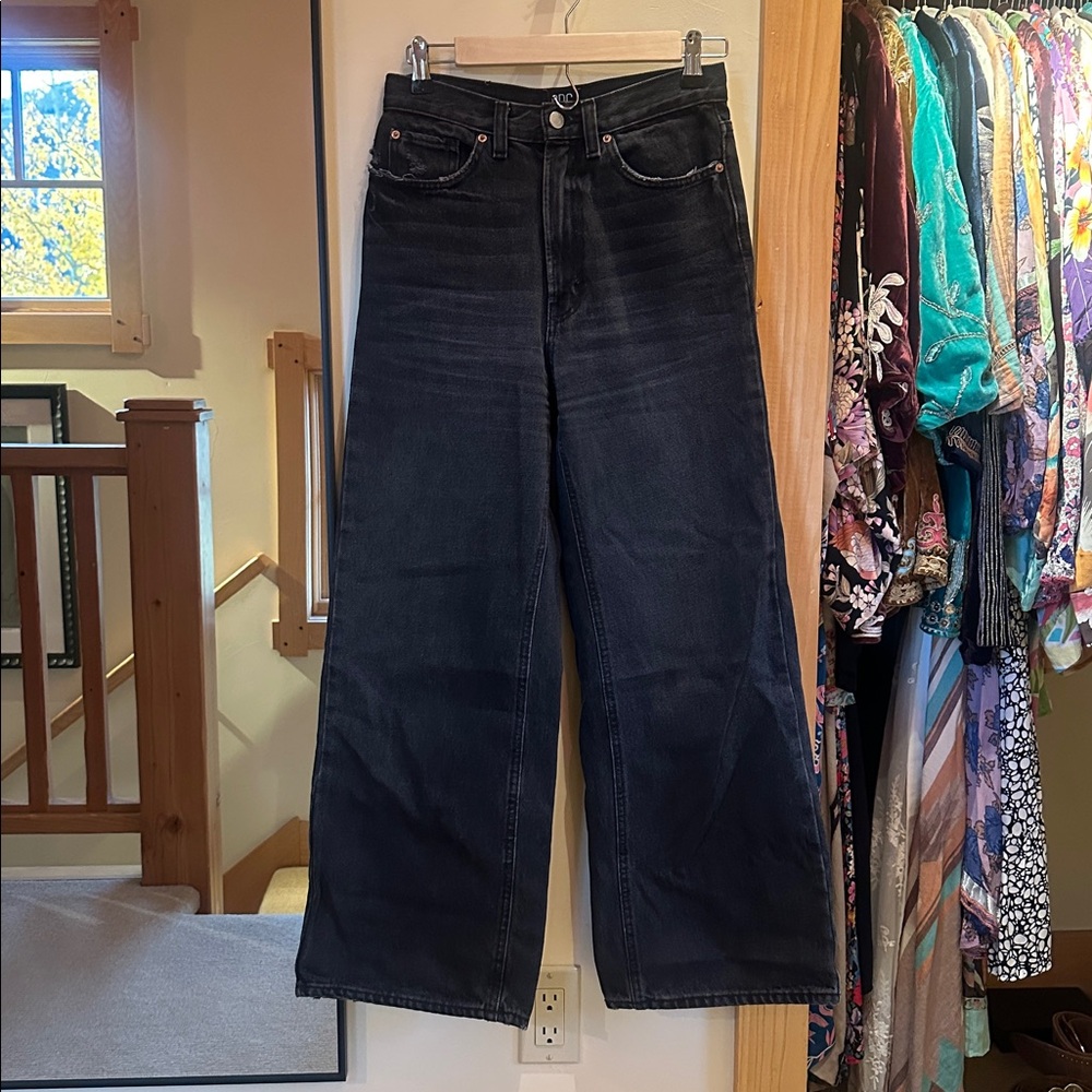 EUC BDG black wide leg pants 27